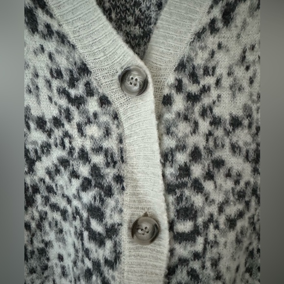 Buckle Willow & Root Cardigan - Picture 4 of 4